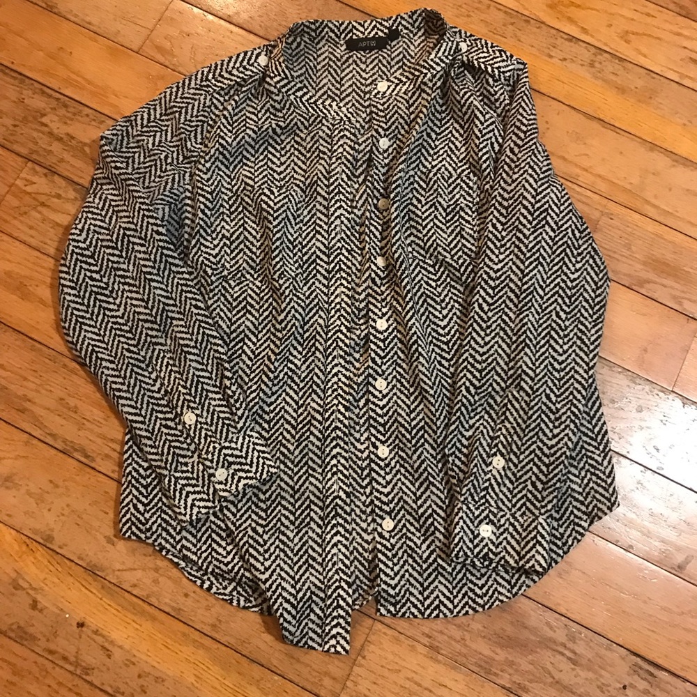 💗APT9 Zig Zag Long Sleeve Button Up, Petite M💗